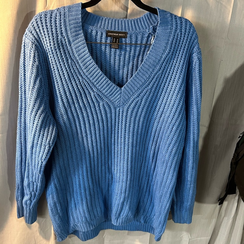 V neck, small cable knit sweater